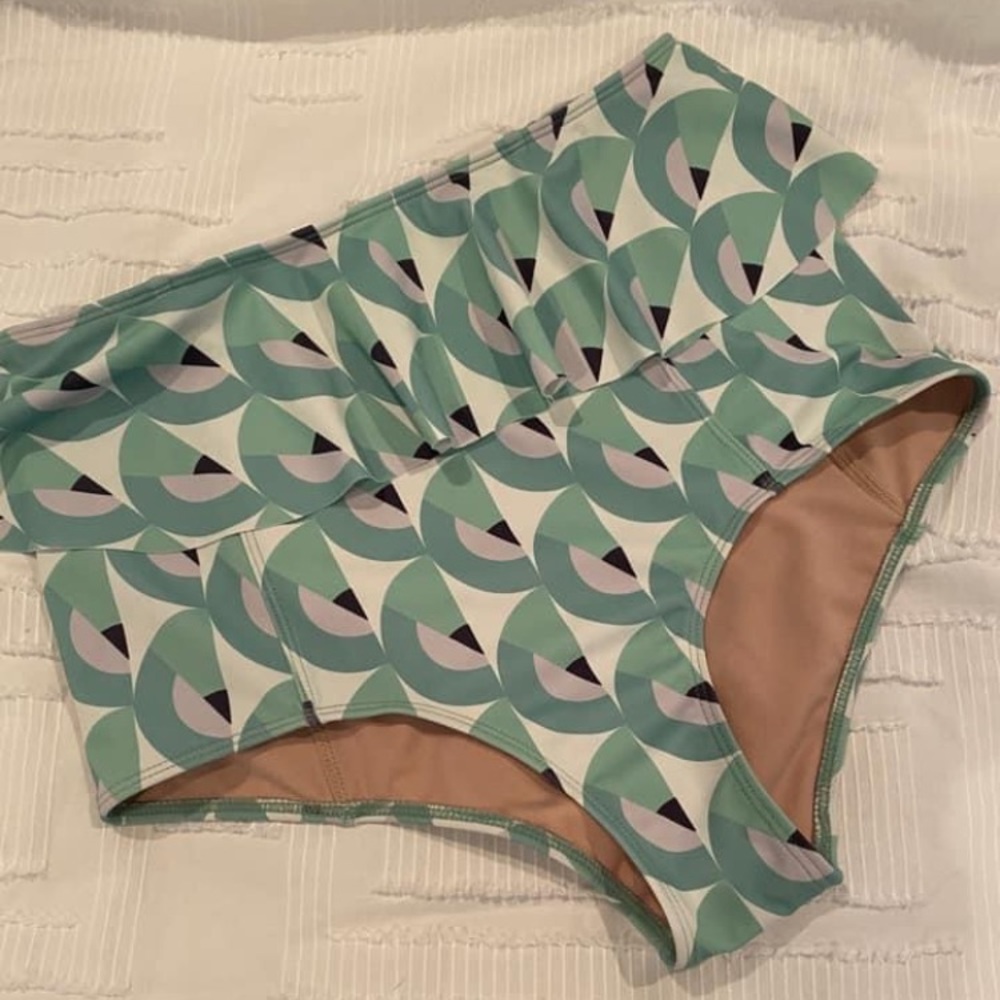 KJ birds eye peplum bottoms
